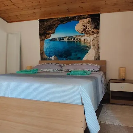 Un Passo Dal Mare Due Dall'etna