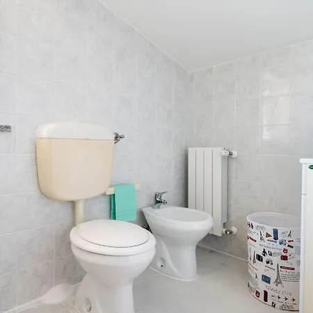 Un Passo Dal Mare Due Dall'etna Apartment
