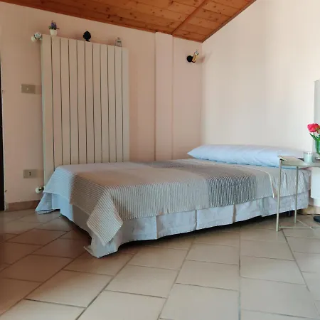 Un Passo Dal Mare Due Dall'etna