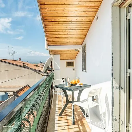 Un Passo Dal Mare Due Dall'etna Apartamento Giardini-Naxos